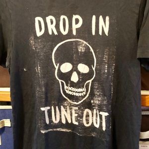 Men’s Preowned Volcom T-Shirt